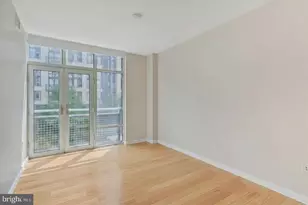 1025 1st St SE, Washington, DC 20003 - Photo 4