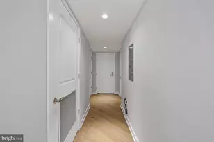 1025 1st St SE, Washington, DC 20003 - Photo 18