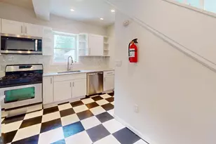 452 Oakwood St SE, Washington, DC 20032 - Photo 4