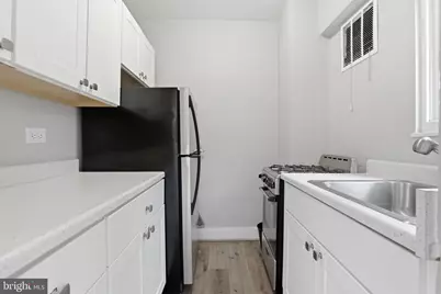 2720 Wisconsin Avenue NW #302, Washington, DC 20007 - Photo 4