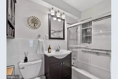 2500 Q Street NW #426, Washington, DC 20007 - Photo 10