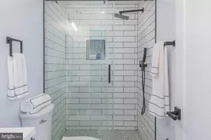 1012 17th Pl NE, Washington, DC 20002 - Photo 12