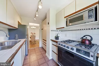 2500 Q Street NW #449, Washington, DC 20007 - Photo 22