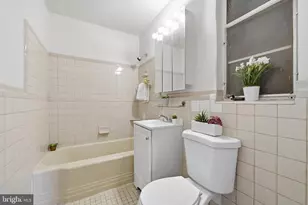 2500 Q St NW, Washington, DC 20007 - Photo 32
