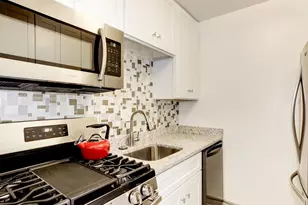 2400 41st St NW, Washington, DC 20007 - Photo 12