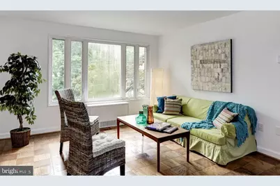 2400 41st Street NW #203, Washington, DC 20007 - Photo 6