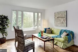 2400 41st St NW, Washington, DC 20007 - Photo 6