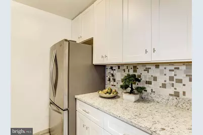 2400 41st Street NW #203, Washington, DC 20007 - Photo 14