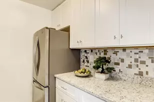 2400 41st St NW, Washington, DC 20007 - Photo 14