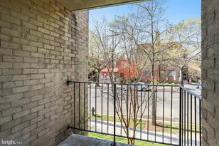 4555 MacArthur Blvd NW, Washington, DC 20007 - Photo 10
