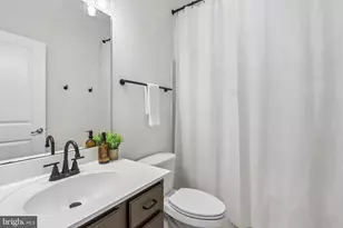 3801 Commodore Joshua Barney Dr NE, Washington, DC 20018 - Photo 28