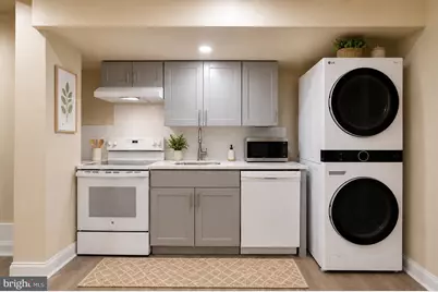 2834 R Street SE #2, Washington, DC 20020 - Photo 6