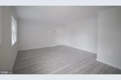 3287 15th Place SE #102, Washington, DC 20020 - Photo 4