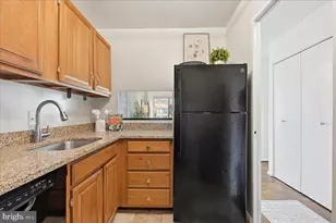1330 New Hampshire Ave NW, Washington, DC 20036 - Photo 16