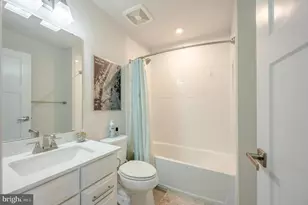 3738 Commodore Joshua Barney Dr NE, Washington, DC 20018 - Photo 12