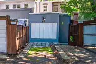 21 15th St SE, Washington, DC 20003 - Photo 4