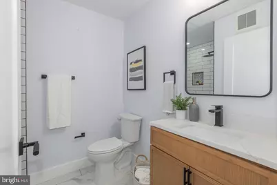 1012 17th Place NE #TWO, Washington, DC 20002 - Photo 8