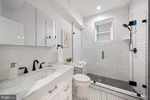 131 11th St NE, Washington, DC 20002 - Photo 12