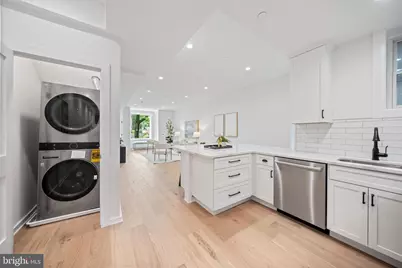 131 11th Street NE #B, Washington, DC 20002 - Photo 10