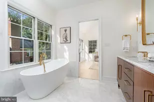 5631 MacArthur Blvd NW, Washington, DC 20016 - Photo 26