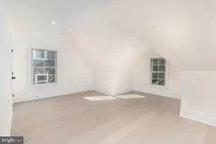 5631 MacArthur Blvd NW, Washington, DC 20016 - Photo 50