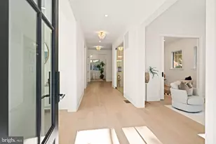 5631 MacArthur Blvd NW, Washington, DC 20016 - Photo 28