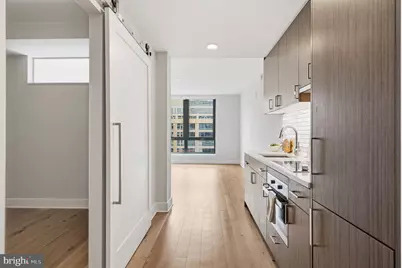 1211 Van Street SE #609, Washington, DC 20003 - Photo 4