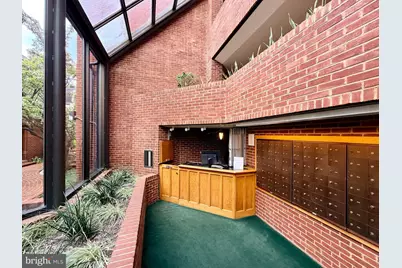 1080 Wisconsin Avenue NW #2004, Washington, DC 20007 - Photo 28