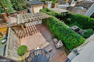 126 E St SE, Washington, DC 20003 - Photo 16