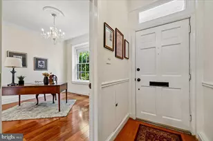 126 E St SE, Washington, DC 20003 - Photo 2