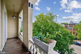 126 E St SE, Washington, DC 20003 - Photo 8