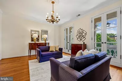 126 E Street SE, Washington, DC 20003 - Photo 6