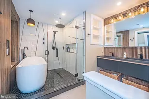 1010 Main Dr NW, Washington, DC 20012 - Photo 20