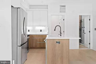 2504 41st Street NW #8, Washington, DC 20007 - Photo 10