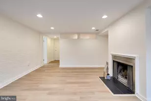 813 Maryland Ave NE, Washington, DC 20002 - Photo 4