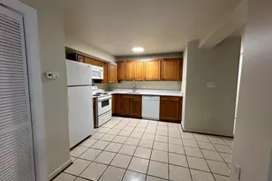 204 16th St SE, Washington, DC 20003 - Photo 4