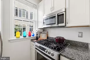 5 Pomander Walk NW, Washington, DC 20007 - Photo 6