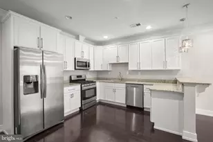 3223 Warder St NW, Washington, DC 20010 - Photo 8
