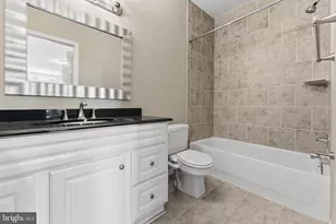 11 R St NW, Washington, DC 20001 - Photo 20