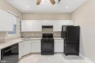 11 R St NW, Washington, DC 20001 - Photo 10