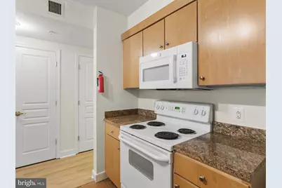 616 E E Street NW #407, Washington, DC 20004 - Photo 8