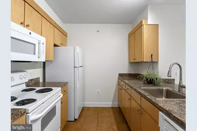 616 E E Street NW #407, Washington, DC 20004 - Photo 4