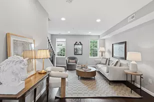 1705 D St SE, Washington, DC 20003 - Photo 4
