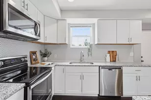 1705 D St SE, Washington, DC 20003 - Photo 16