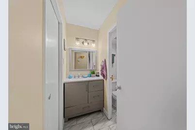 2201 L Street NW #518, Washington, DC 20037 - Photo 18