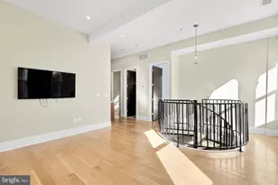 2009 Columbia Rd NW, Washington, DC 20009 - Photo 4