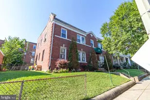 321 Adams St NE, Washington, DC 20002 - Photo 2