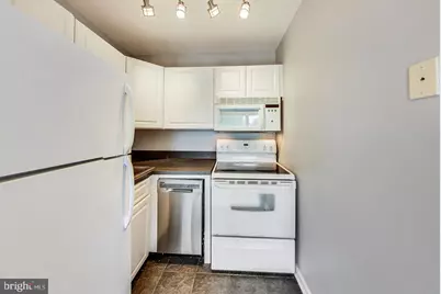 604 Longfellow Street NW #303, Washington, DC 20011 - Photo 8