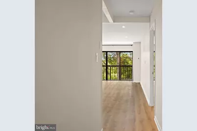 1001 26th Street NW #303, Washington, DC 20037 - Photo 10