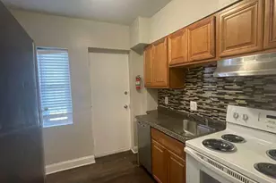 2830 R St SE, Washington, DC 20020 - Photo 2